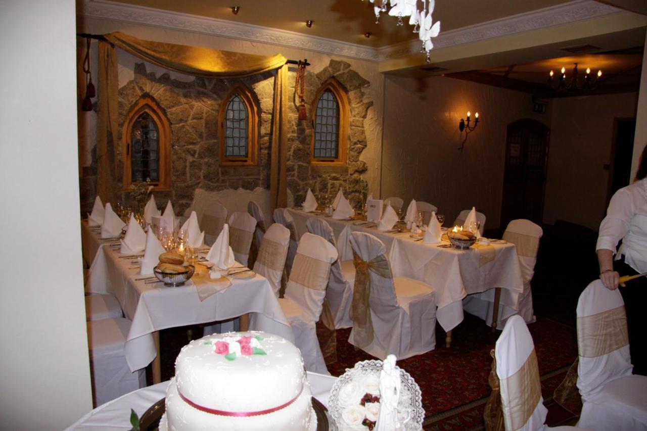 Ivy Tower Hotel Castlebar Dış mekan fotoğraf