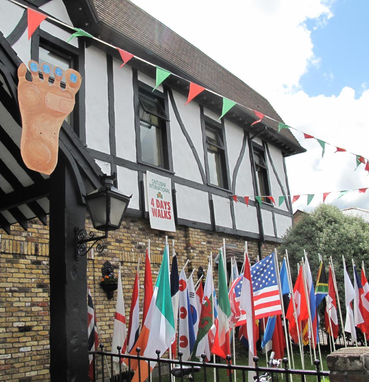 Ivy Tower Hotel Castlebar Dış mekan fotoğraf